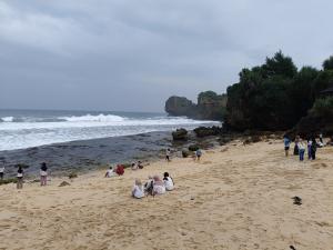 Pantai Ngedan